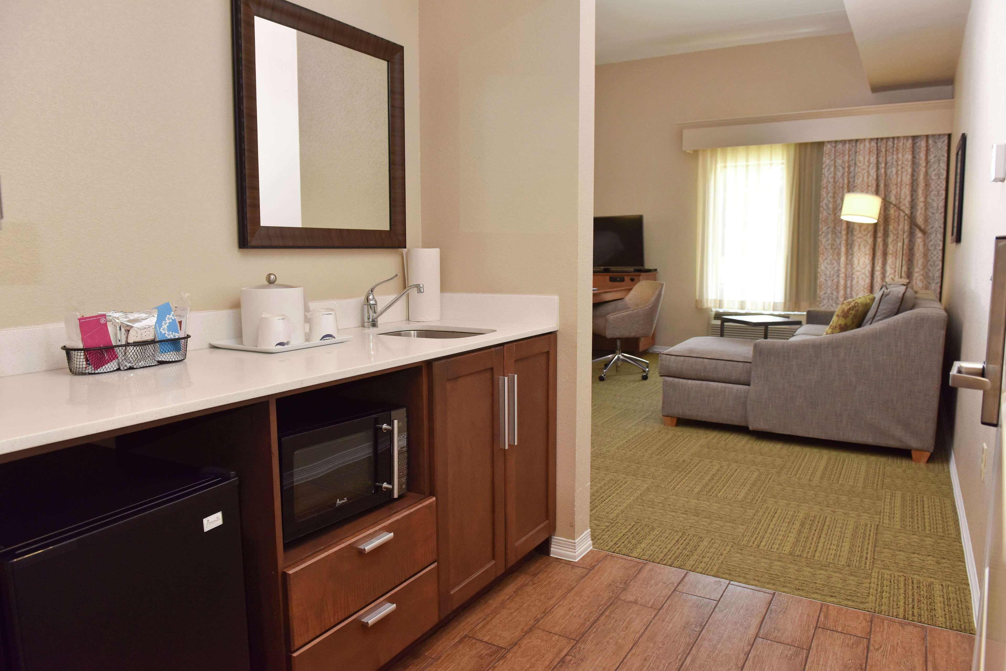 Hampton Inn & Suites Alexandria Exterior foto