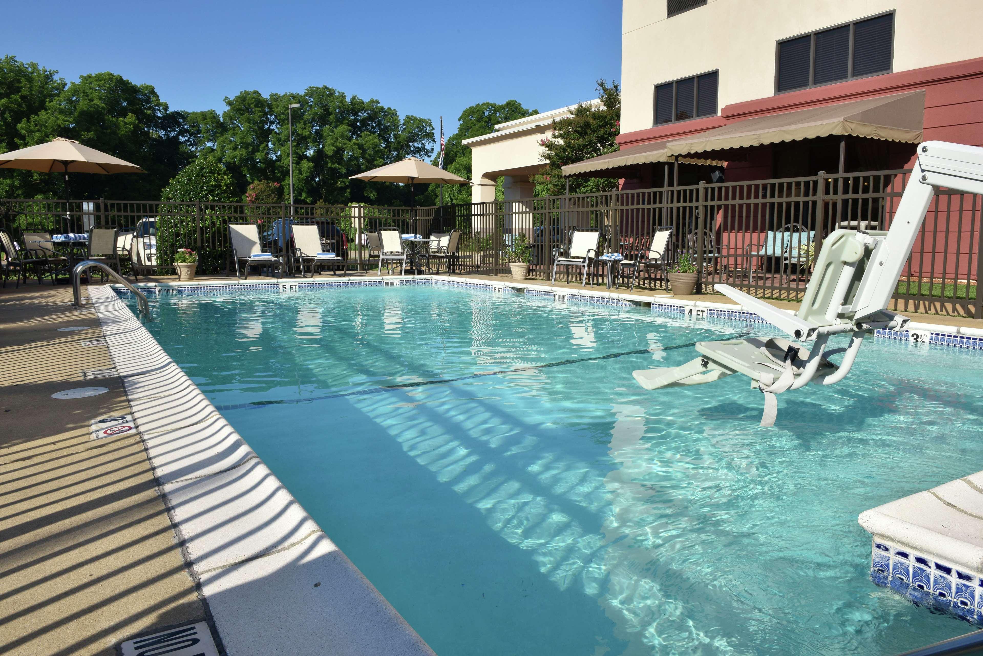 Hampton Inn & Suites Alexandria Exterior foto