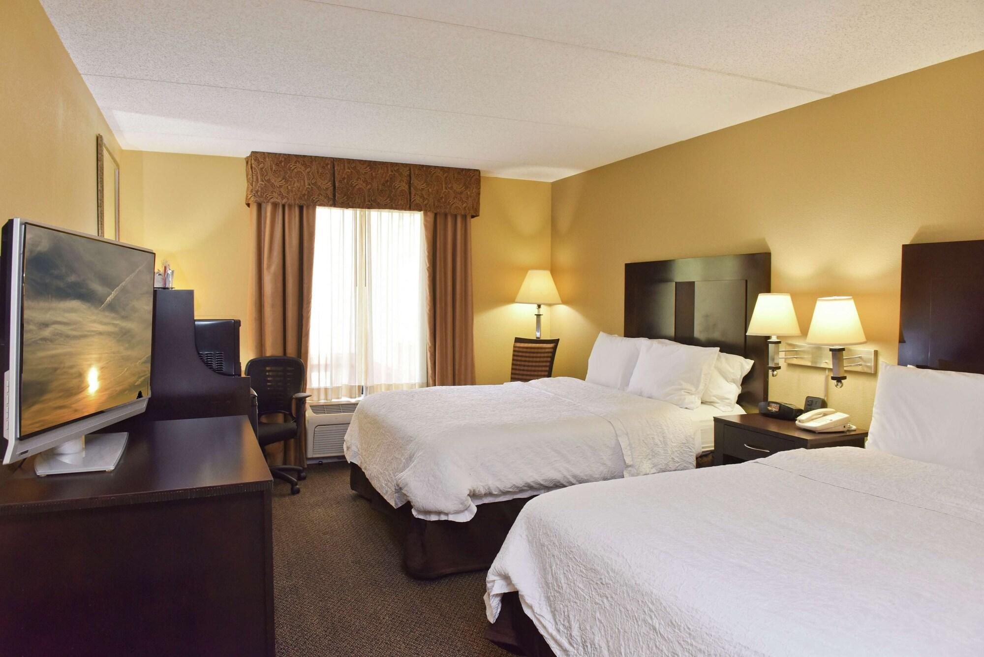 Hampton Inn & Suites Alexandria Exterior foto
