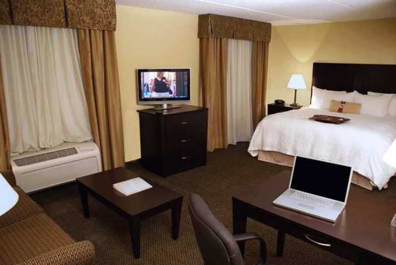 Hampton Inn & Suites Alexandria Cameră foto